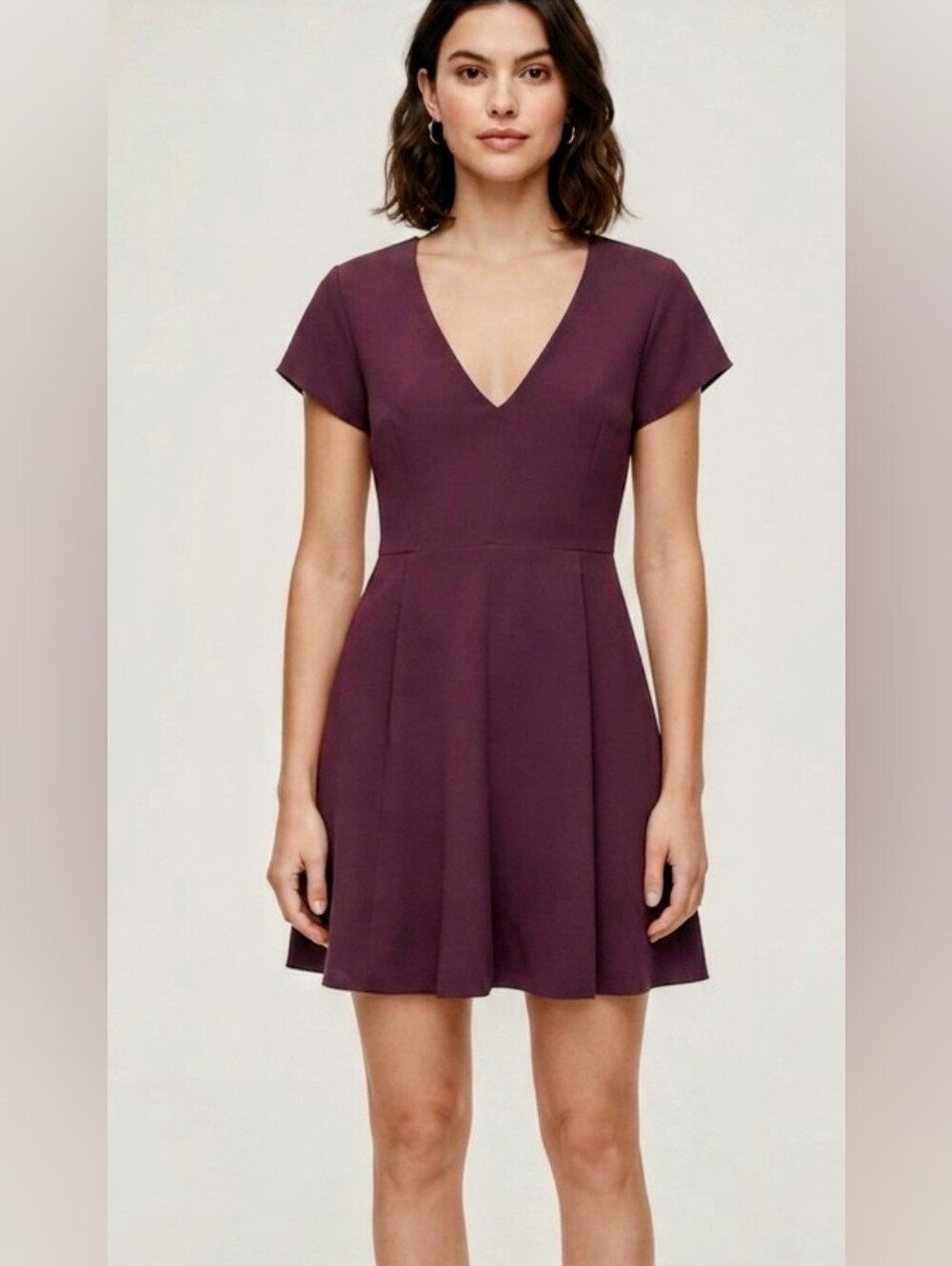 Wilfred (Aritzia) Montbrun Deep V Japanese Crepe Skater Mini Dress Purple Size 6